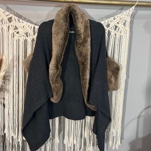 Myan Gray Poncho Cardigan with Faux Fur Trim